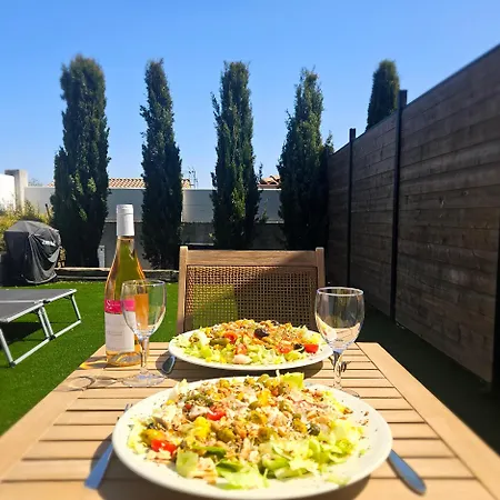 Hébergement de vacances Gîte Luxe 4 étoiles -Douce Harmonie Massages&Grand SPA 5 places - Indépendant -Au calme -Jardin - Clim - Parking à 5 min Carcassonne - 2 Adultes 1 bébé de 0 à 2 ans *