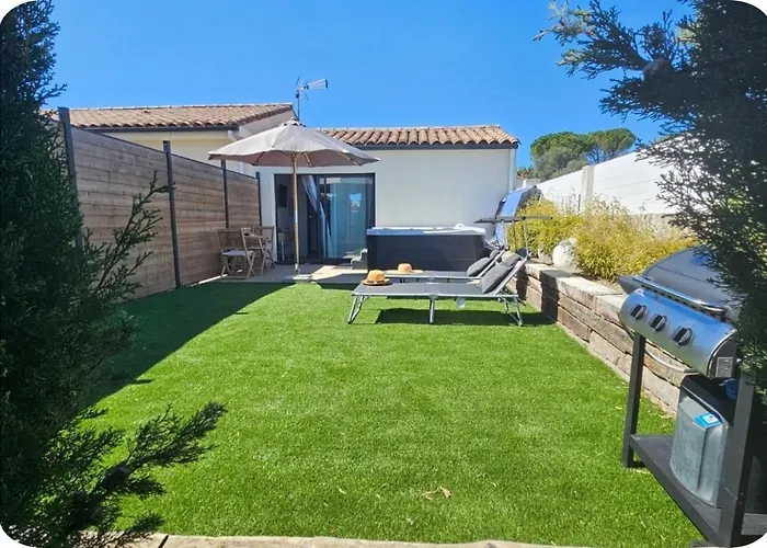 Gîte Luxe 4 étoiles -Douce Harmonie Massages&Grand SPA 5 places - Indépendant -Au calme -Jardin - Clim - Parking à 5 min Carcassonne - 2 Adultes 1 bébé de 0 à 2 ans Villemoustaussou