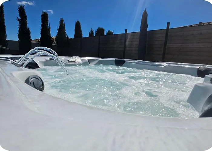 Hébergement de vacances Gîte Luxe 4 étoiles -Douce Harmonie Massages&Grand SPA 5 places - Indépendant -Au calme -Jardin - Clim - Parking à 5 min Carcassonne - 2 Adultes 1 bébé de 0 à 2 ans