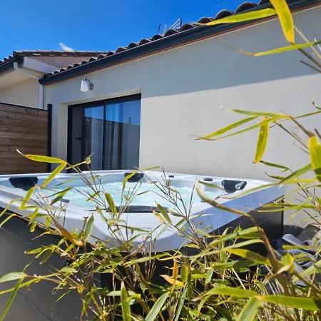 Holiday home - Luxe 4 Etoiles -douce Harmonie Massages & 5 Places -cocon Discret Insolite Sans Vis A Vis En Toute Serenite - 5 Min Carcassonne Villemoustaussou
