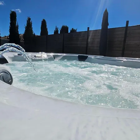 Holiday home - Luxe 4 Etoiles -douce Harmonie Massages & 5 Places -cocon Discret Insolite Sans Vis A Vis En Toute Serenite - 5 Min Carcassonne